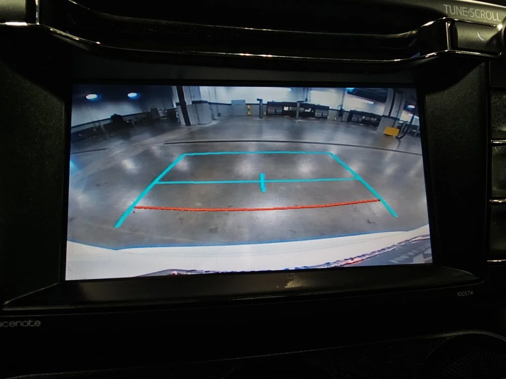 Used 2017 White Toyota LE image 25