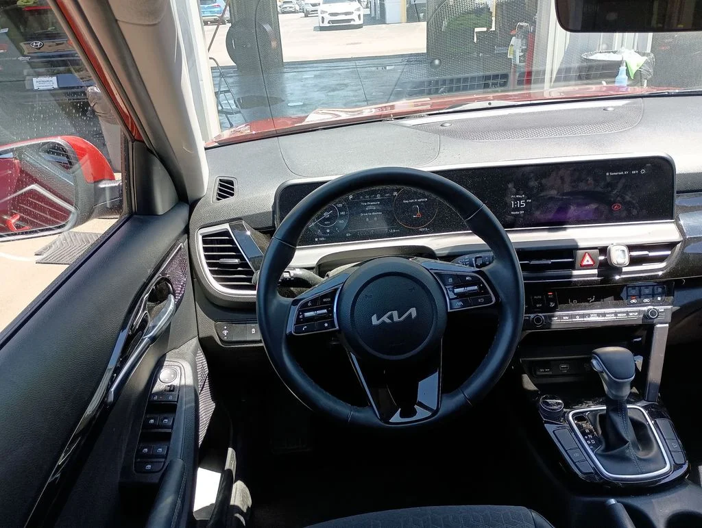 Used 2024 Orange Kia S image 20