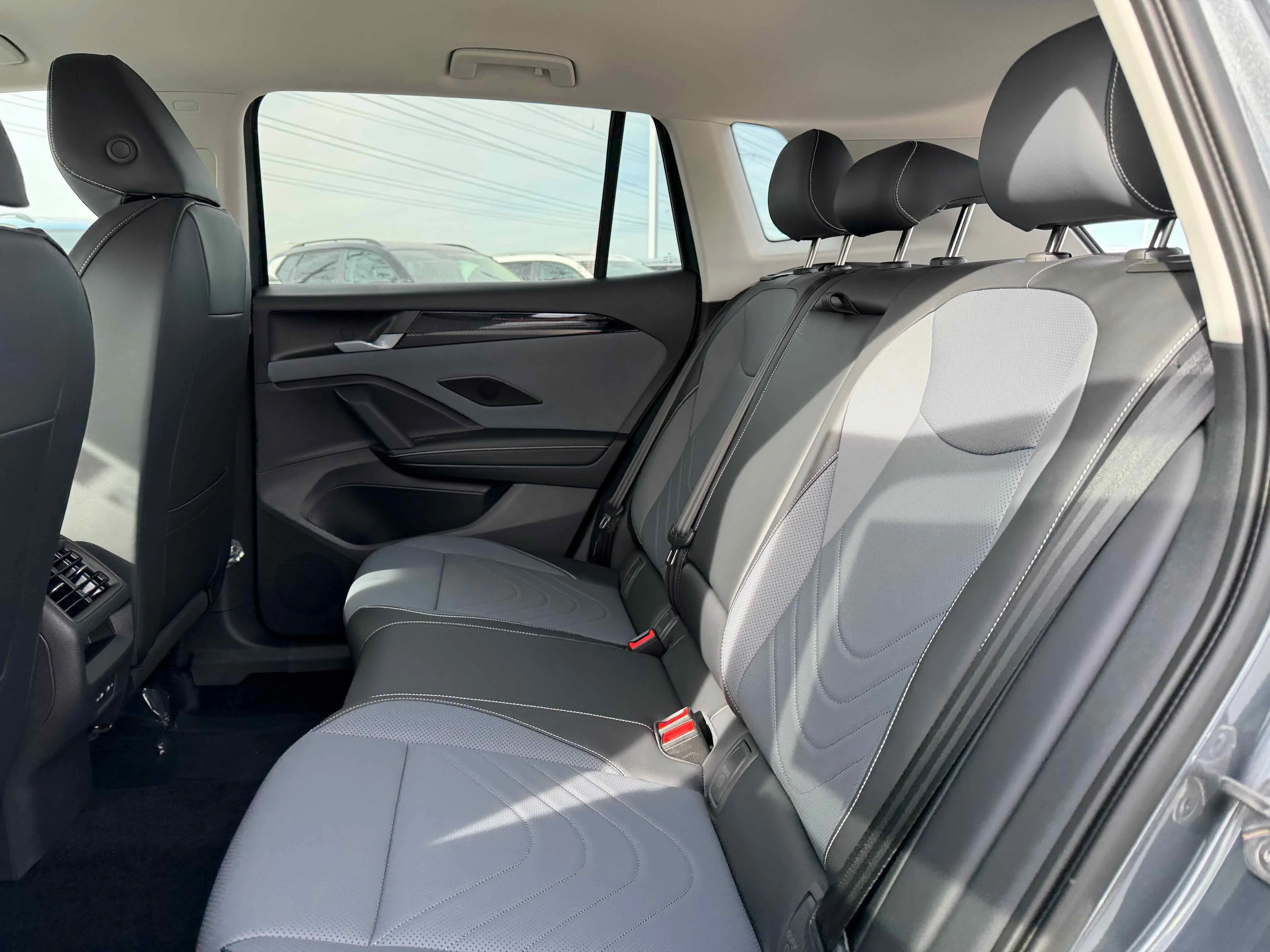 New 2026 Platinum Gray Volkswagen SE image 30