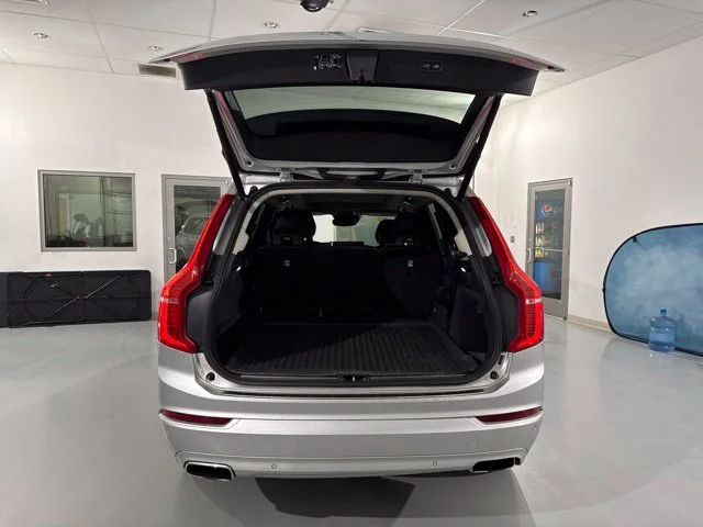 Used 2020 Silver Volvo T6 Momentum image 12