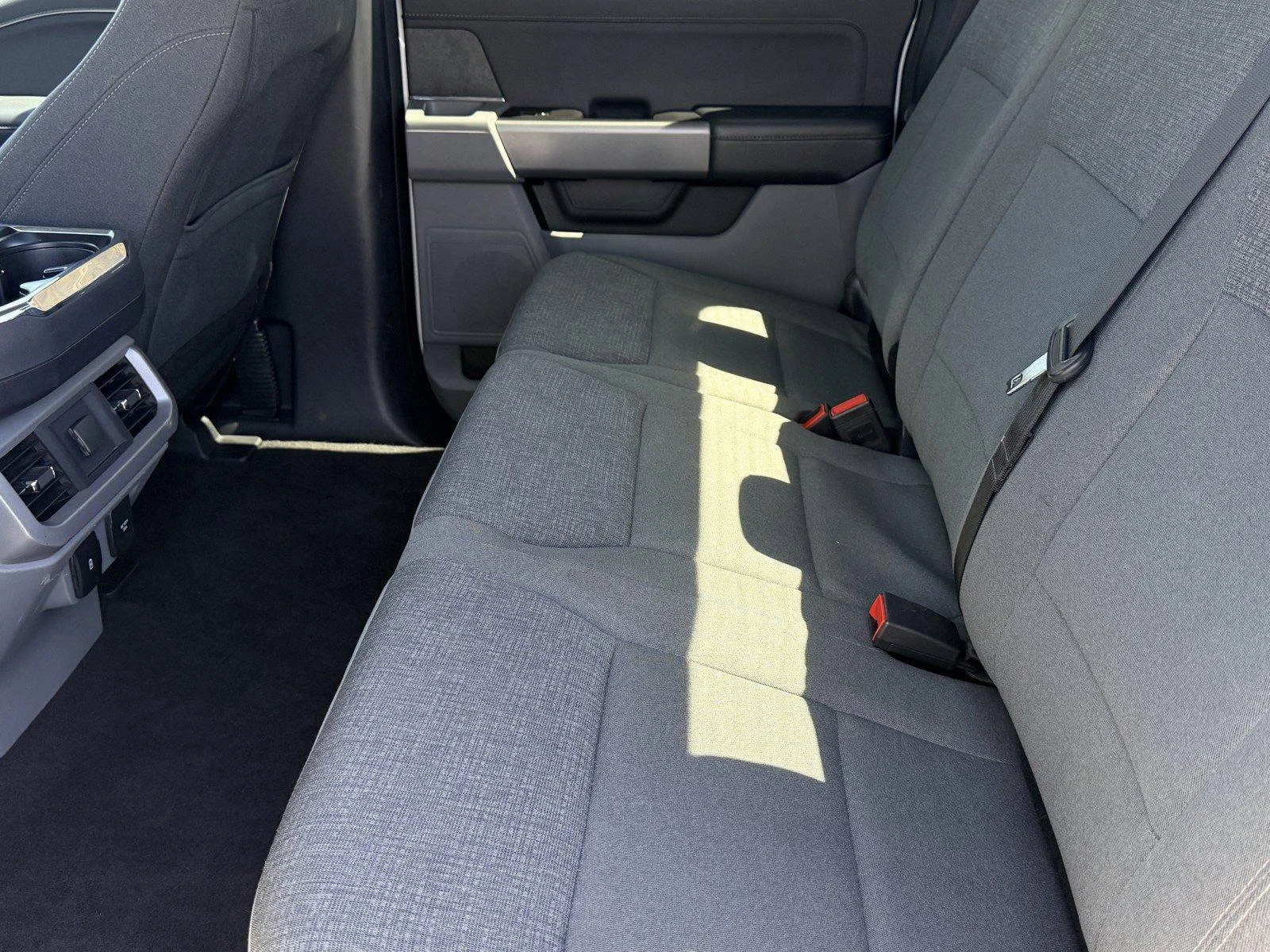 Used 2024  Ford XLT image 13