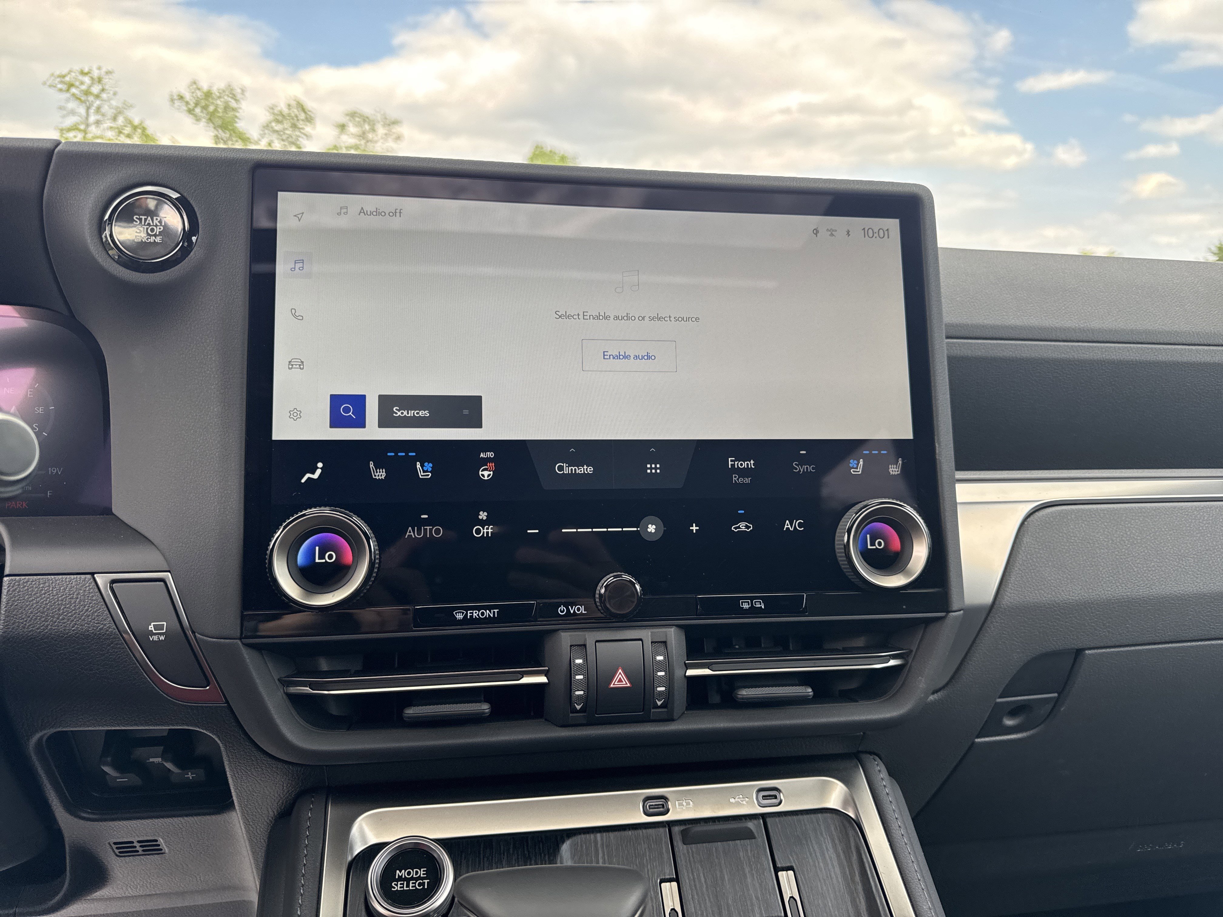 Used 2025 Incognito Lexus 550 Premium+ image 27