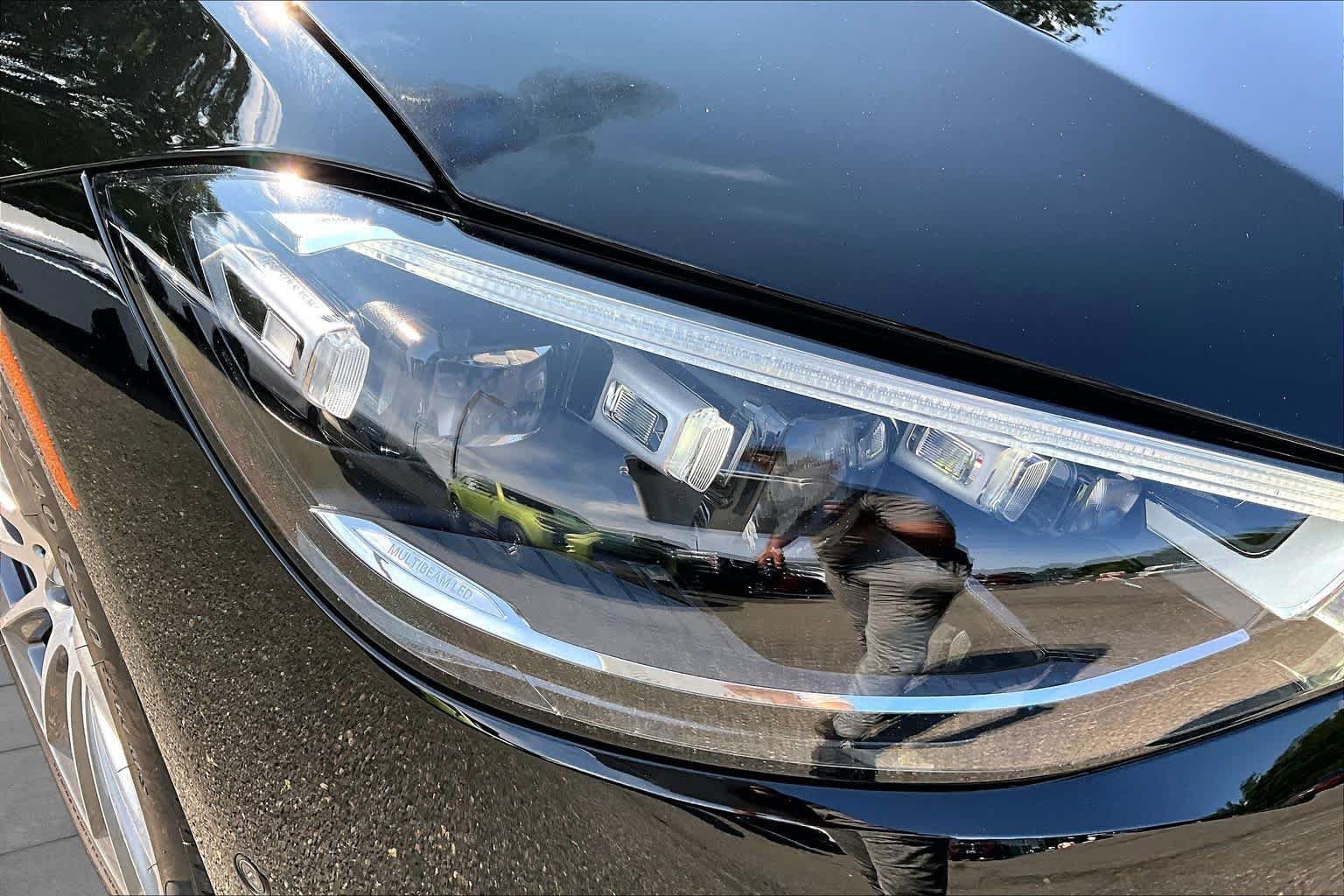 Used 2025 Black Mercedes-Benz S 580 image 26