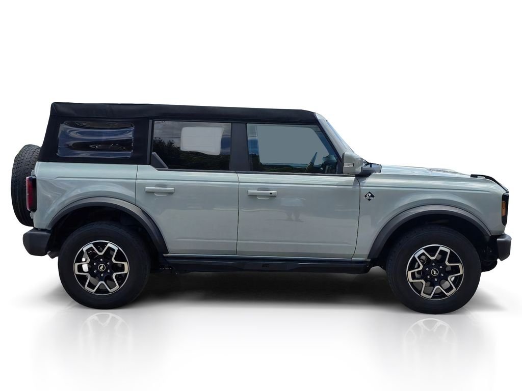 Used 2023 Gray Ford Outer Banks image 6