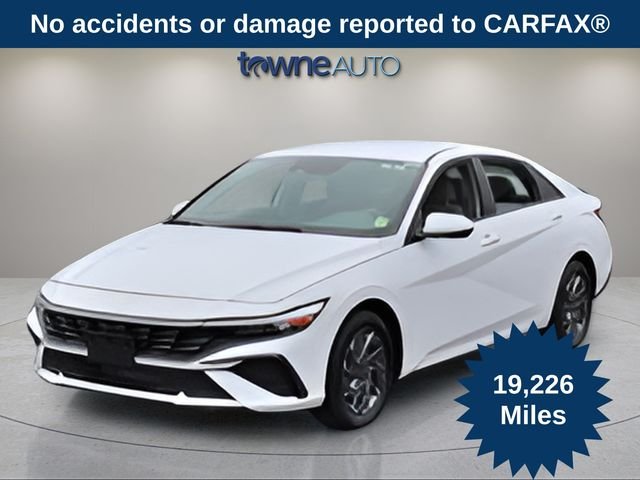 2024 Hyundai Elantra 2.0 SEL IVT's photo