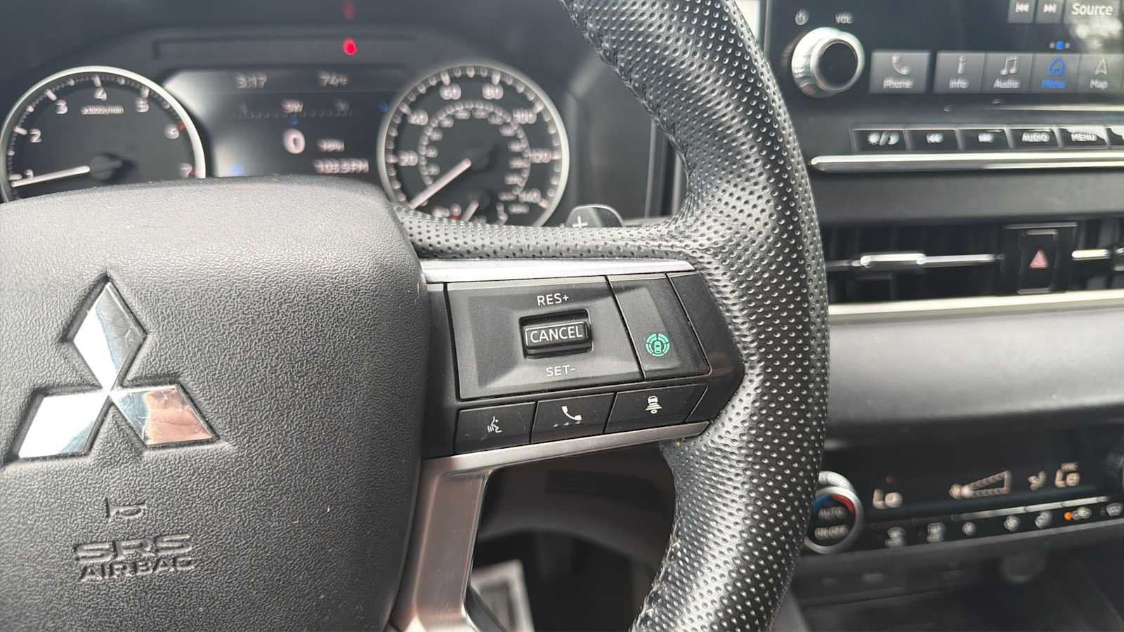 Used 2024 Black Diamond Mitsubishi SE image 12