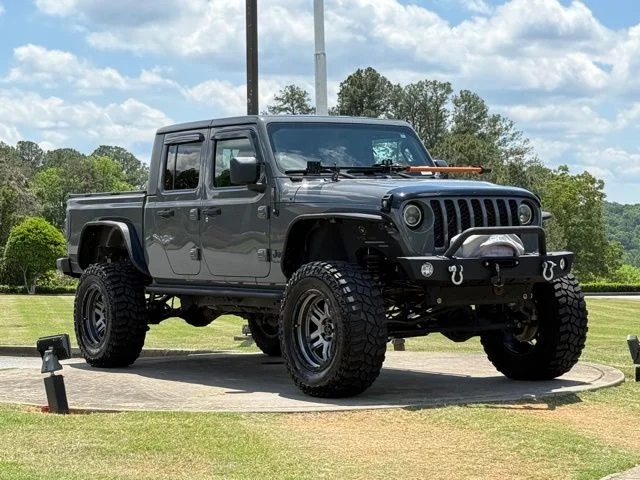 2021 Jeep Gladiator Sport's photo