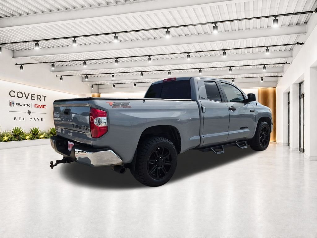 Used 2019 Gray Toyota SR5 image 11