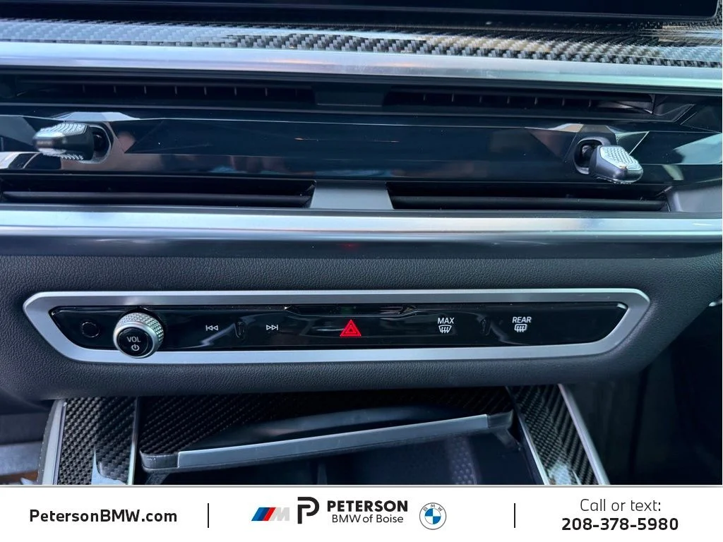 Used 2025 Black BMW M60i image 30