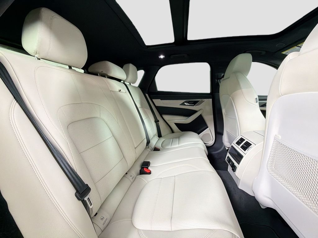 2026 Jaguar F-Pace R-Dynamic S - Photo 29