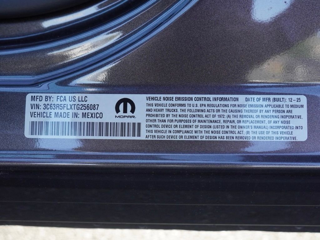 New 2026 Granite Crystal Metallic Clear-Coat Exterior Paint RAM Laramie image 26