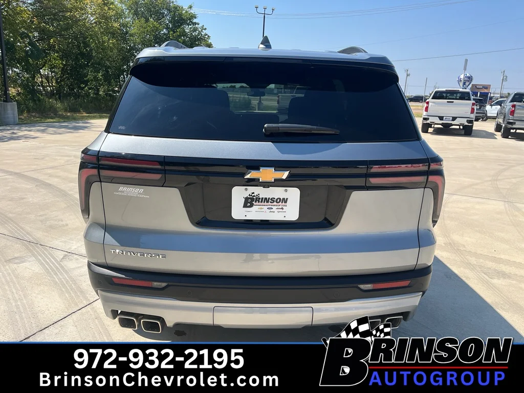 Used 2026 Sterling Gray Metallic Chevrolet FWD LT image 8