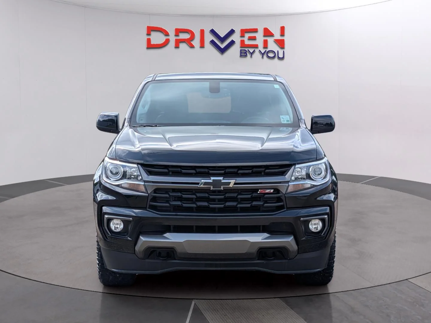Used 2022 Black Chevrolet Z71 image 8