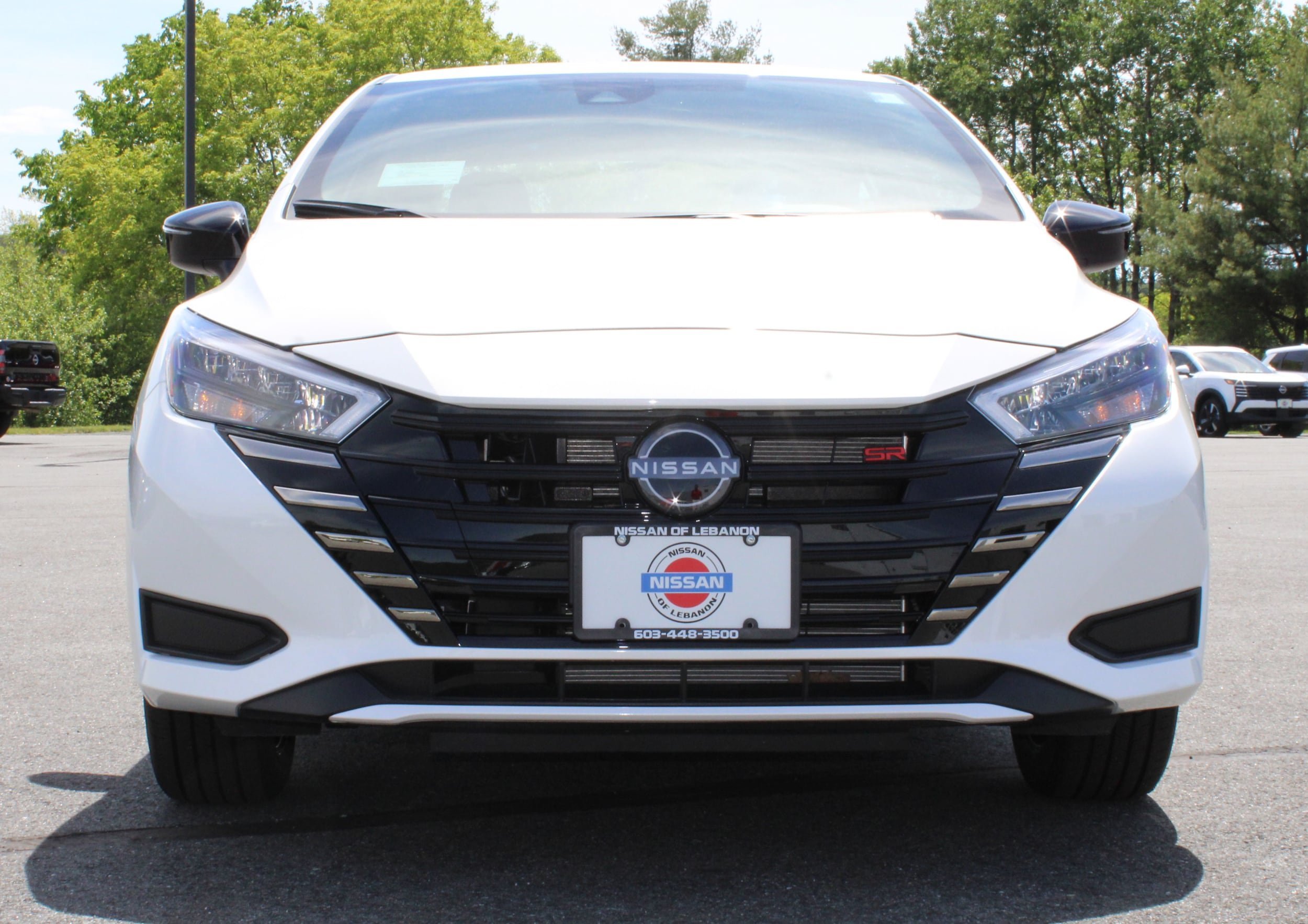 Used 2025 Aspen White Tricoat Nissan SR image 2