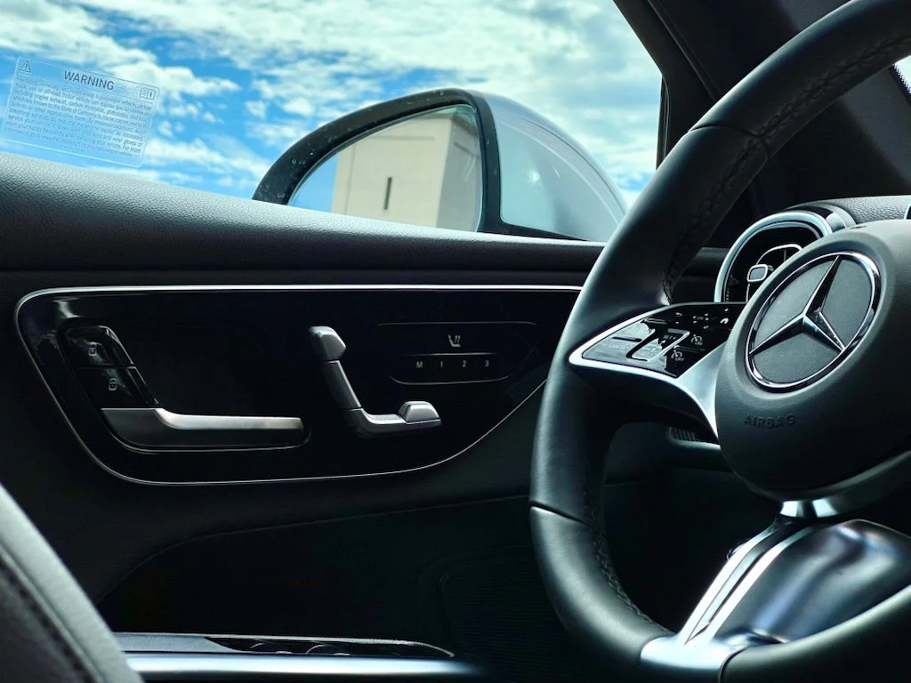 Certified Used 2026  Mercedes-Benz GLC 300 image 11