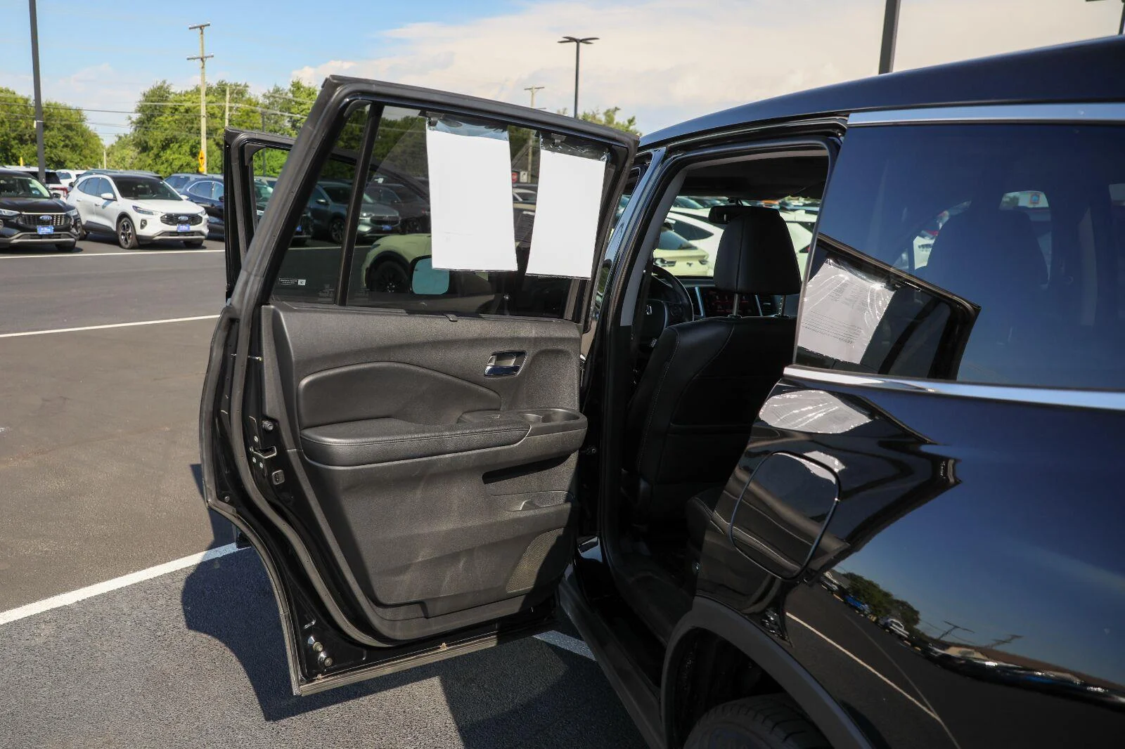Used 2017 Crystal Black Pearl Honda EX-L image 25