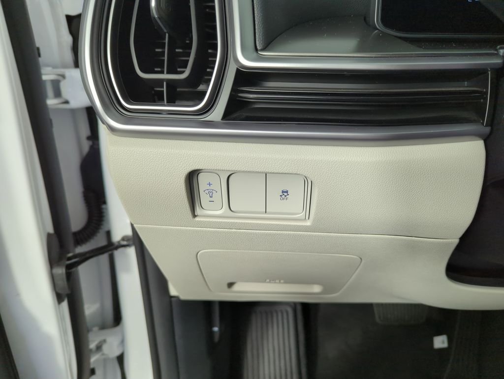 New 2026 Glacial White Pearl Kia S image 21