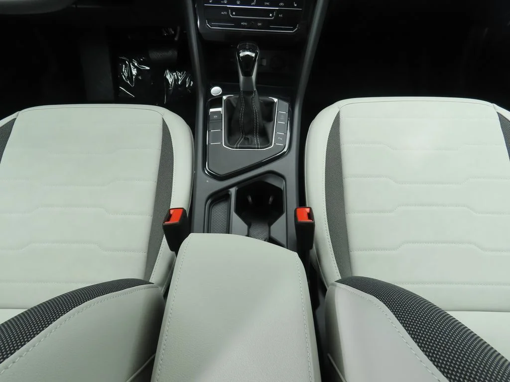 New 2026 Blue Volkswagen 1.5T SE image 16