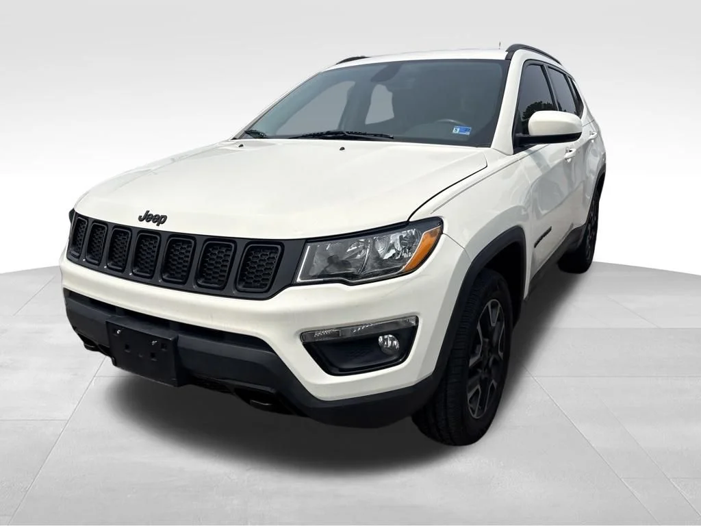 Used 2019 White Jeep Sport image 2