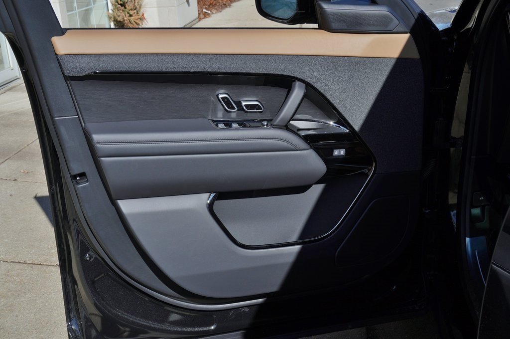 2026 LAND ROVER RANGE ROVER SPORT - Image 9