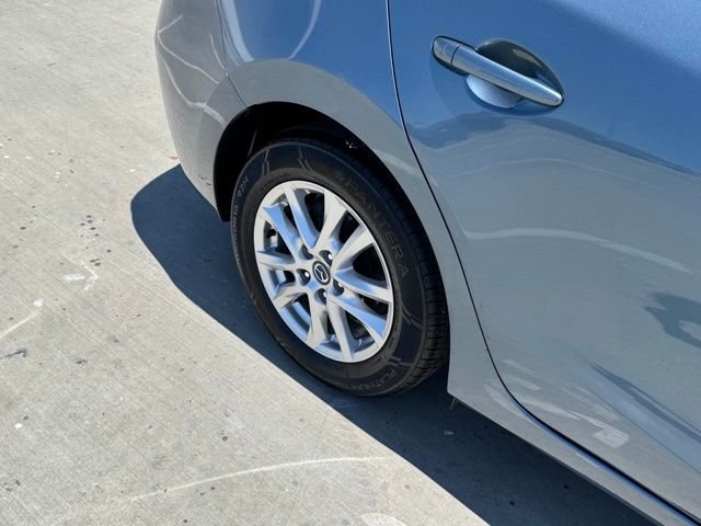 Used 2016 Blue Reflex Mica Mazda i Touring image 25