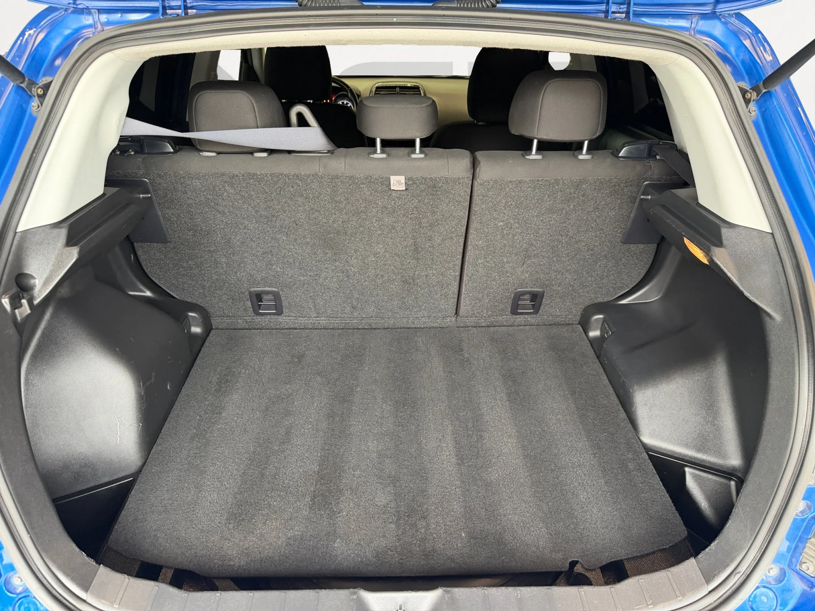 Used 2021 Octane Blue Metallic Mitsubishi LE image 13