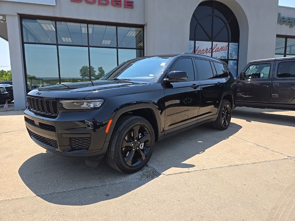 Used 2024 Jeep Grand Cherokee L Altitude with VIN 1C4RJKAG8R8533823 for sale in Kansas City