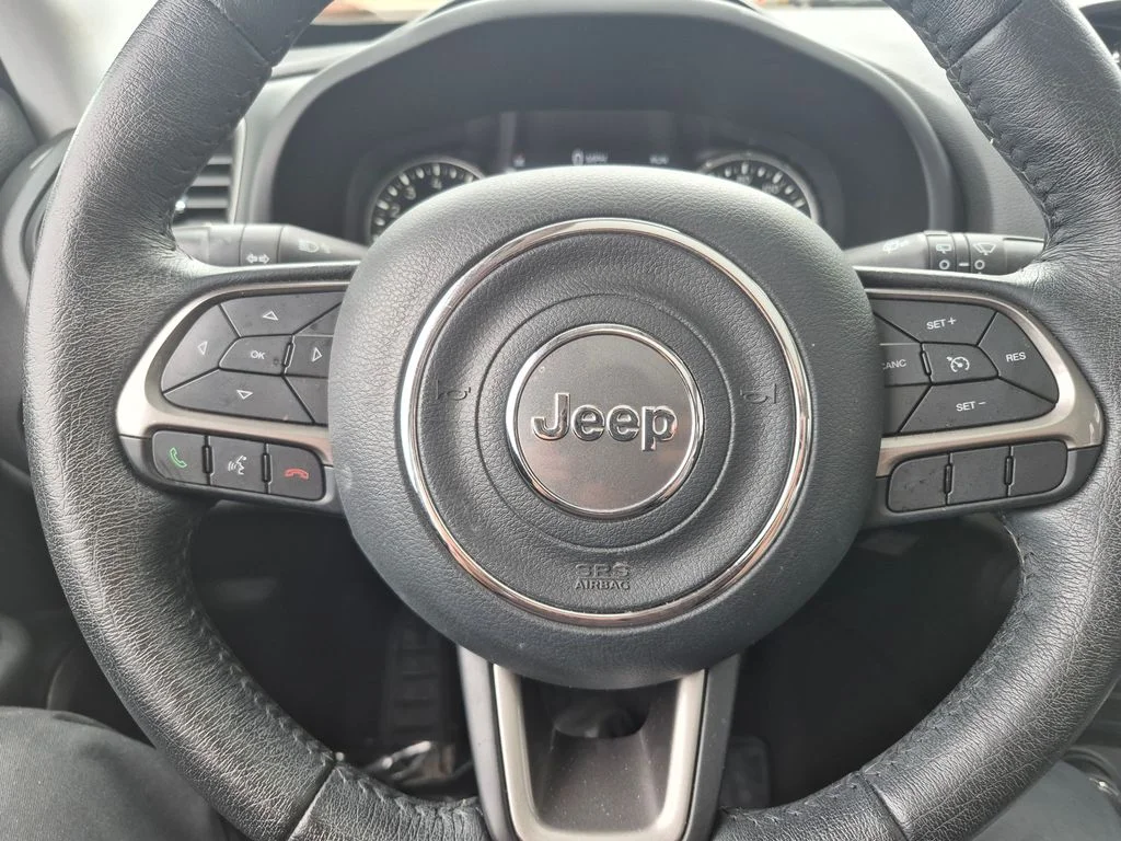 Used 2022 Black Jeep Limited image 27