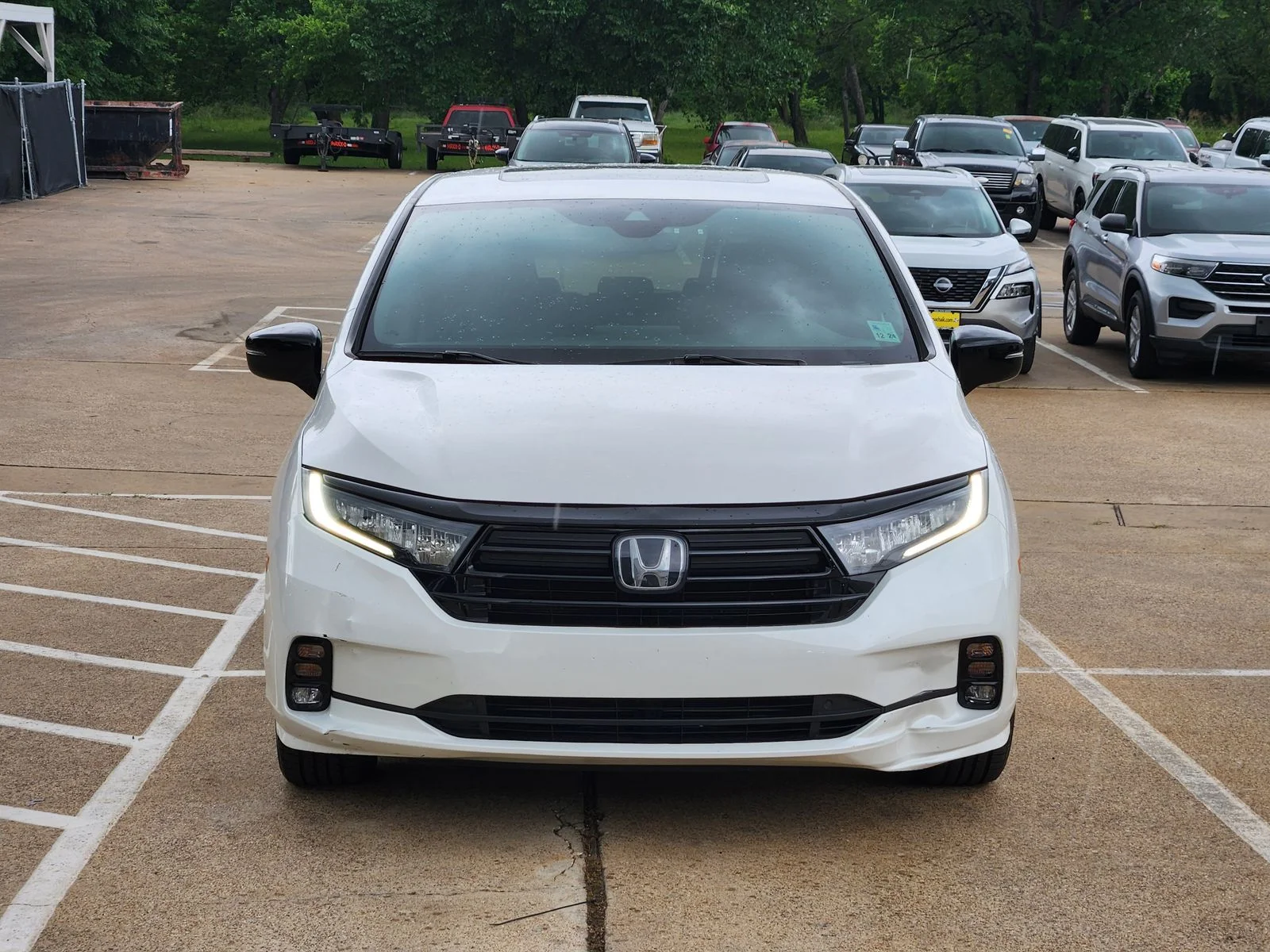 Used 2024  Honda Sport image 2
