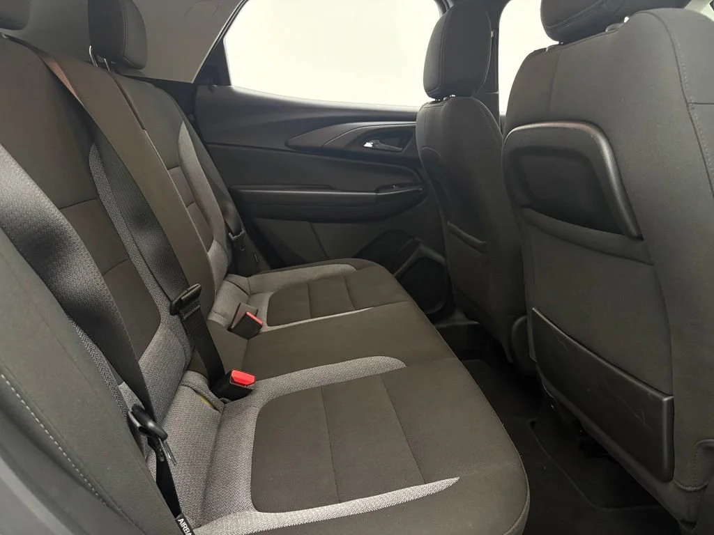 Used 2025 Sterling Gray Metallic Chevrolet LT image 29