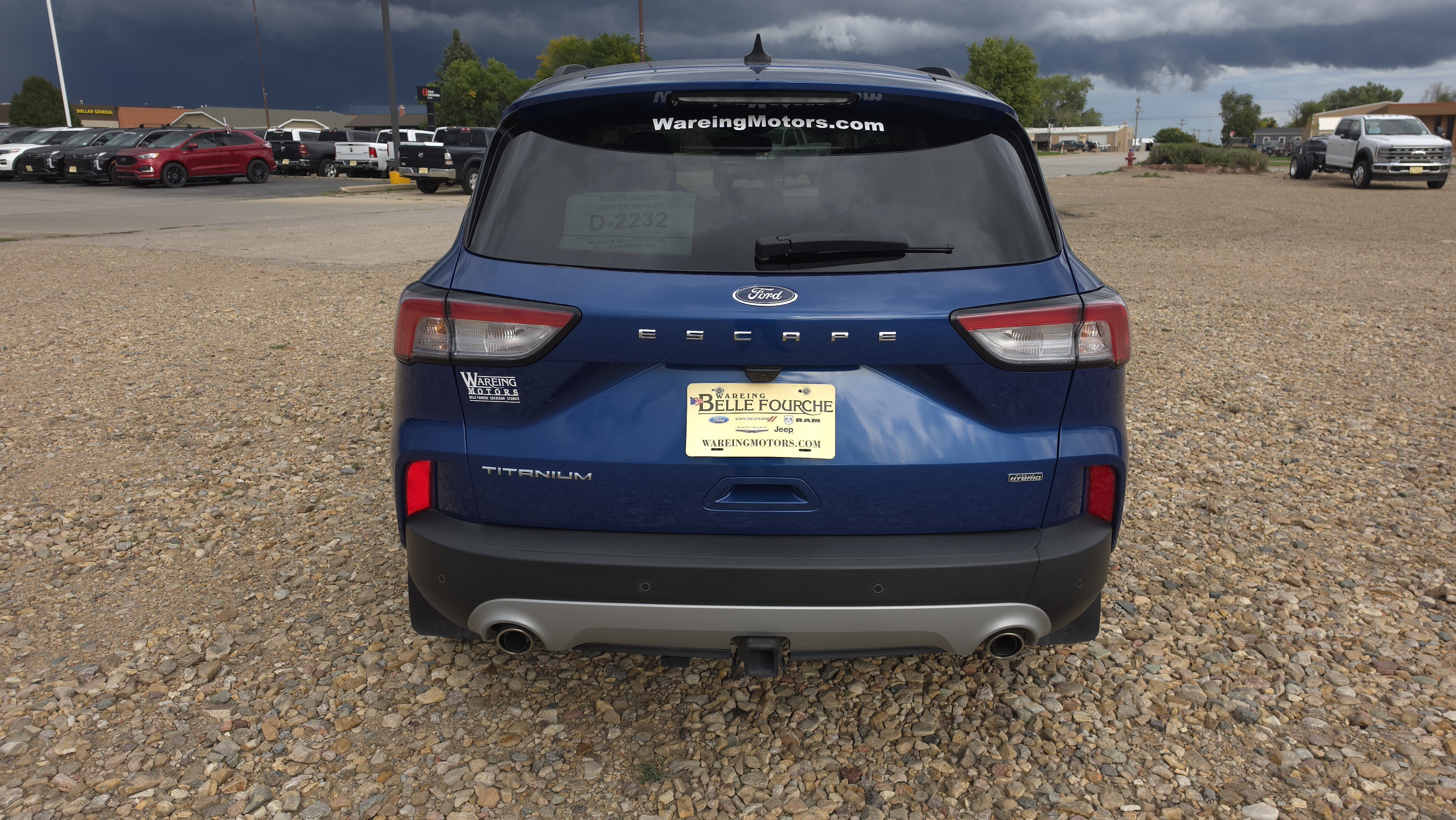 Used 2022 Blue Ford Titanium Plug-In Hybrid image 4