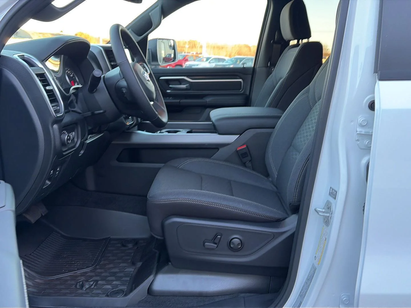 2026 RAM 1500 Big Horn/Lone Star - Photo 17
