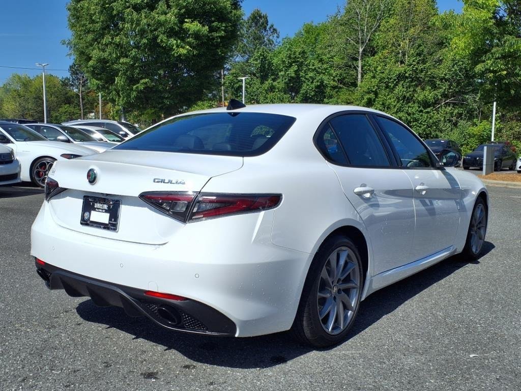 2025 Alfa Romeo Giulia Base - Photo 21