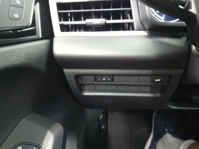 Used 2024 Black Mitsubishi SEL image 28