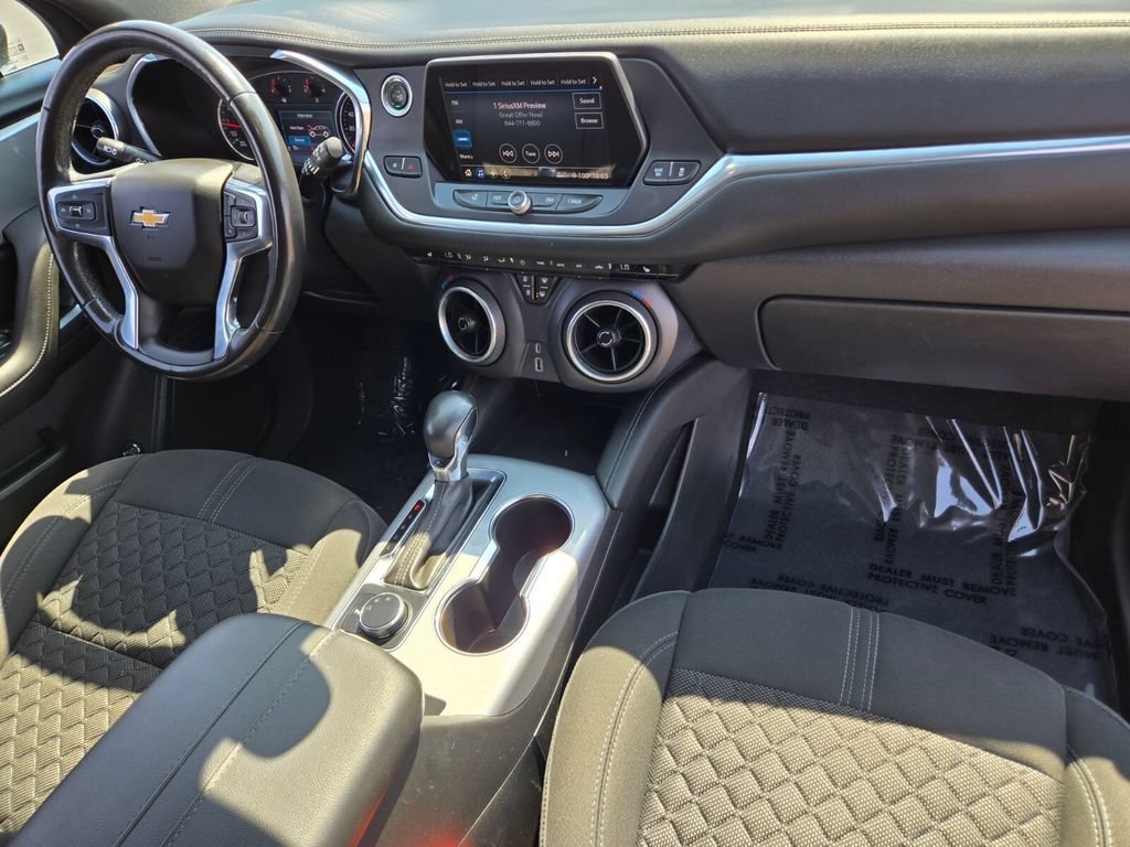 Used 2020 GRAPHITE METALLIC Chevrolet LT image 16