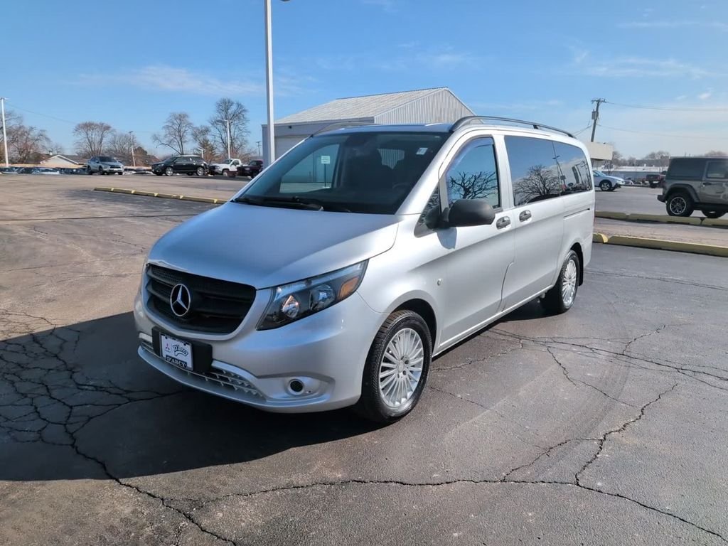 Used 2017  Mercedes-Benz Passenger image 2