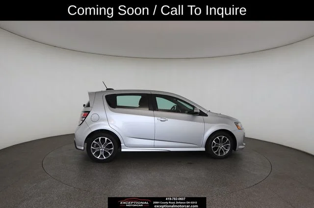 Used 2017 Silver Chevrolet LT image 22