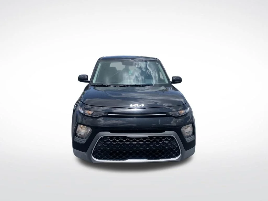 Used 2022 Cherry Black Kia LX image 3