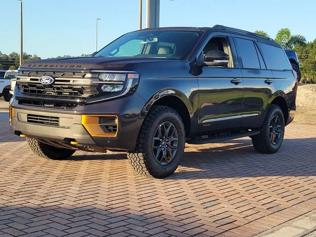 New 2027 Gray Metallic Ford Tremor image 36