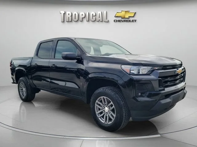 Used 2023 Black Chevrolet LT image 8