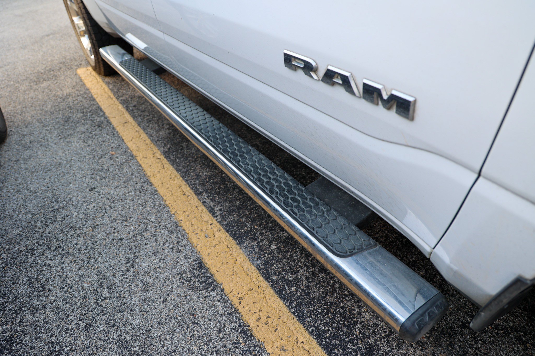 Used 2020 Bright White Clearcoat Ram Lone Star image 13
