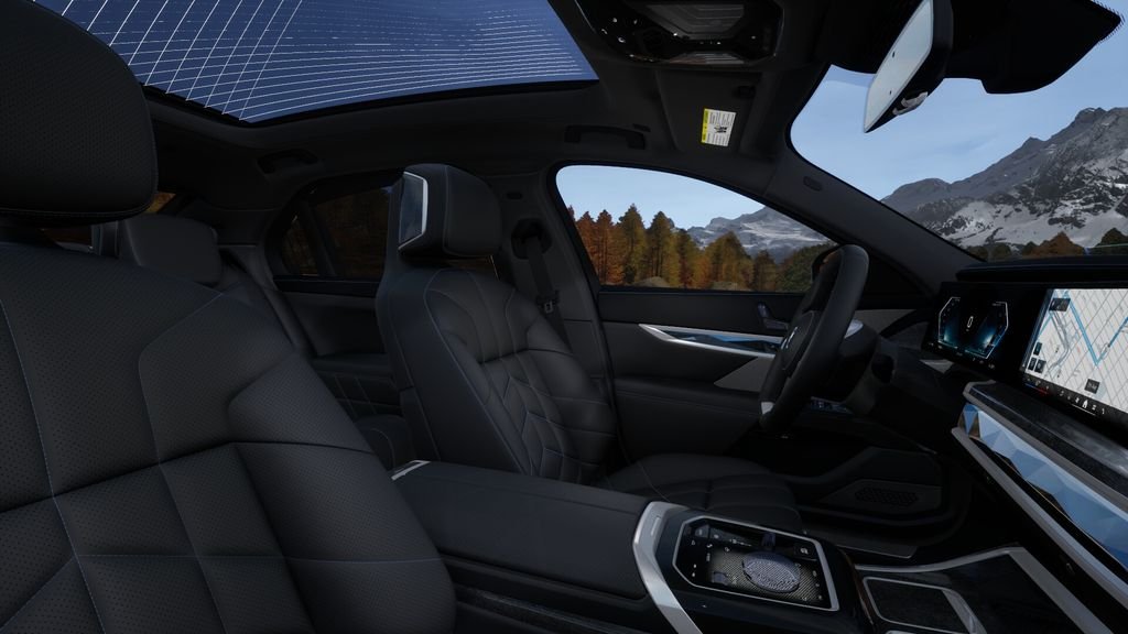 2025 BMW i7 50 - Photo 36