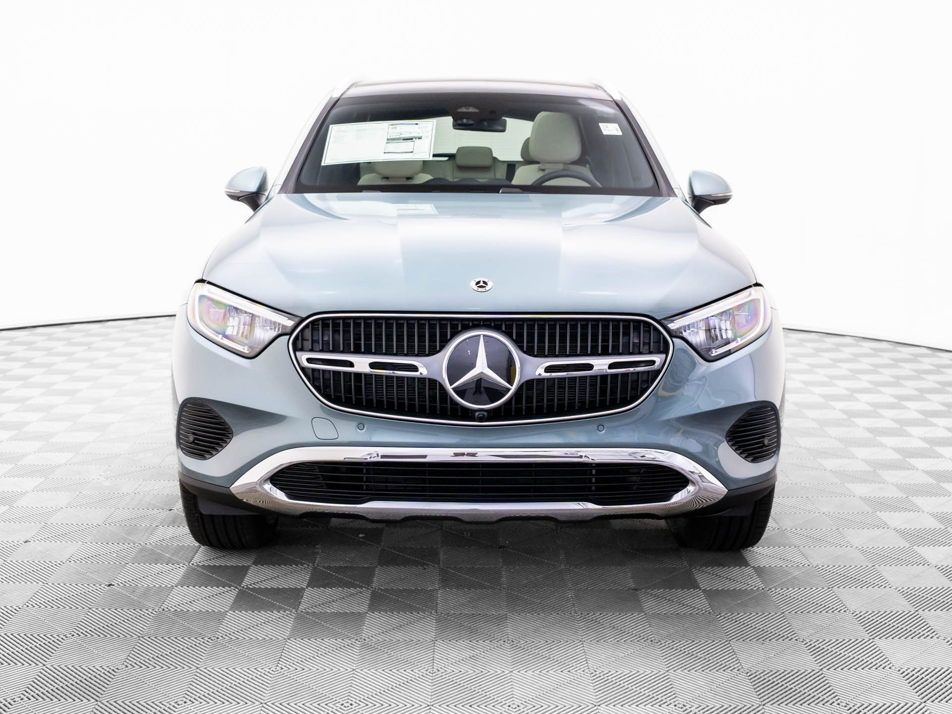 Used 2026 Silver Mercedes-Benz GLC 300 image 10