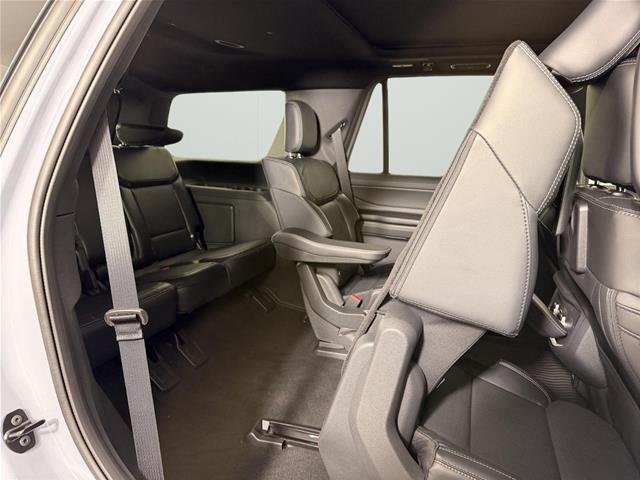 New 2026 Glacier Gray Metallic Tri-Coat Ford Platinum® image 65