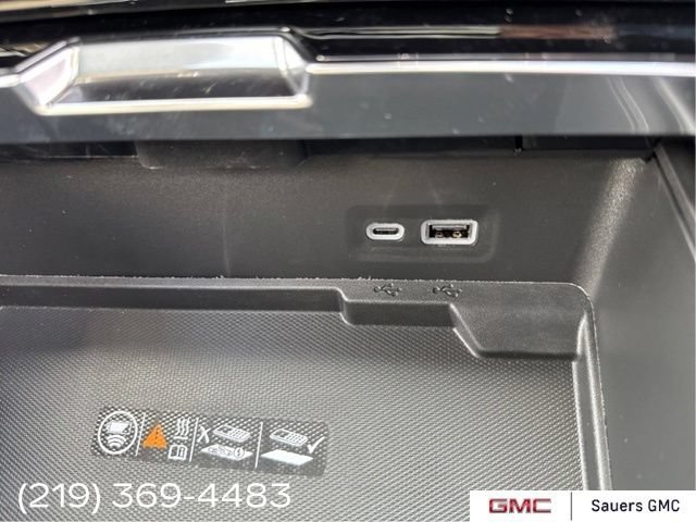 2026 GMC Yukon Denali - Photo 20