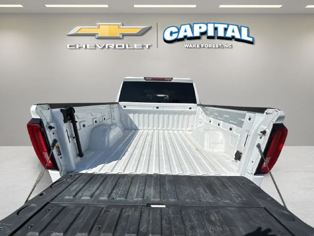 Used 2025 White GMC SLT image 33