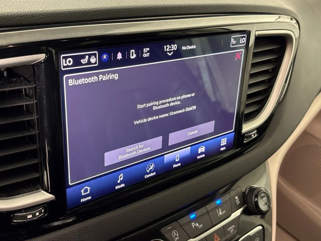 Used 2024 Black Chrysler Touring L image 38