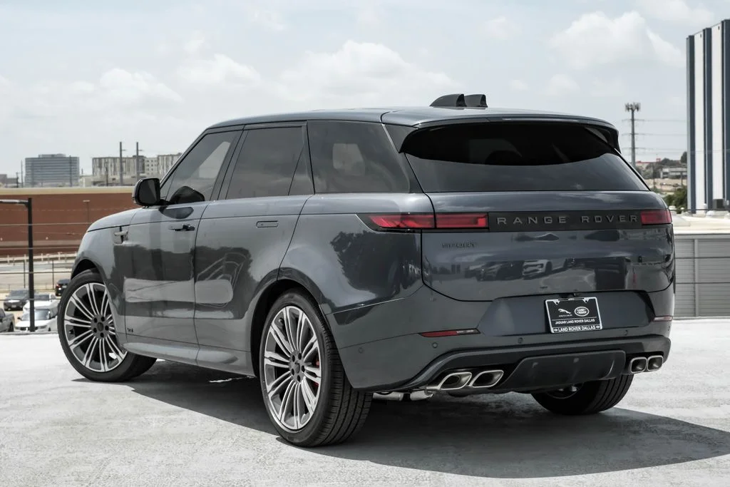New 2026 Varesine Blue Metallic Land Rover Dynamic SE image 9