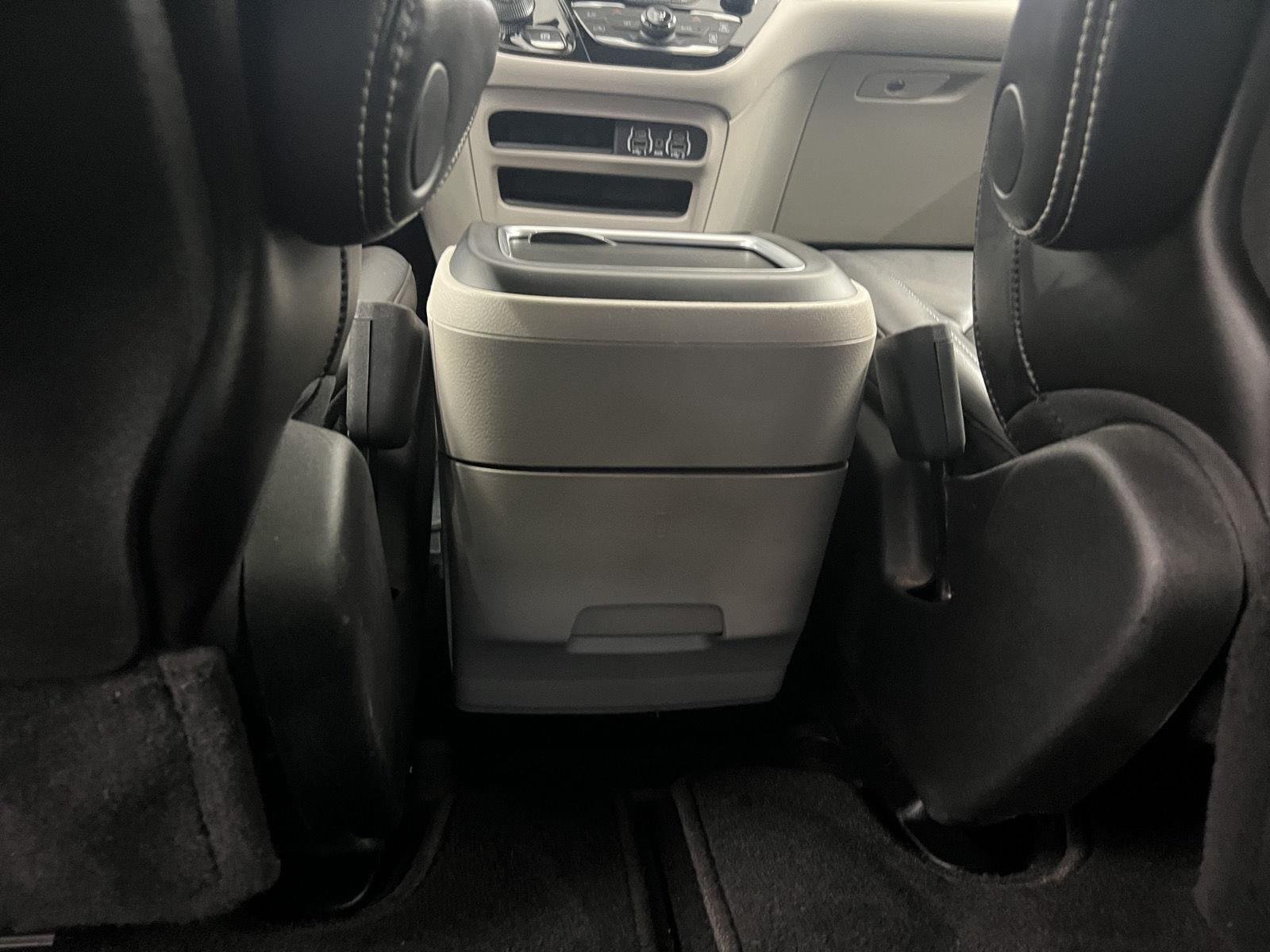 2024 Chrysler Pacifica Touring L - Photo 25