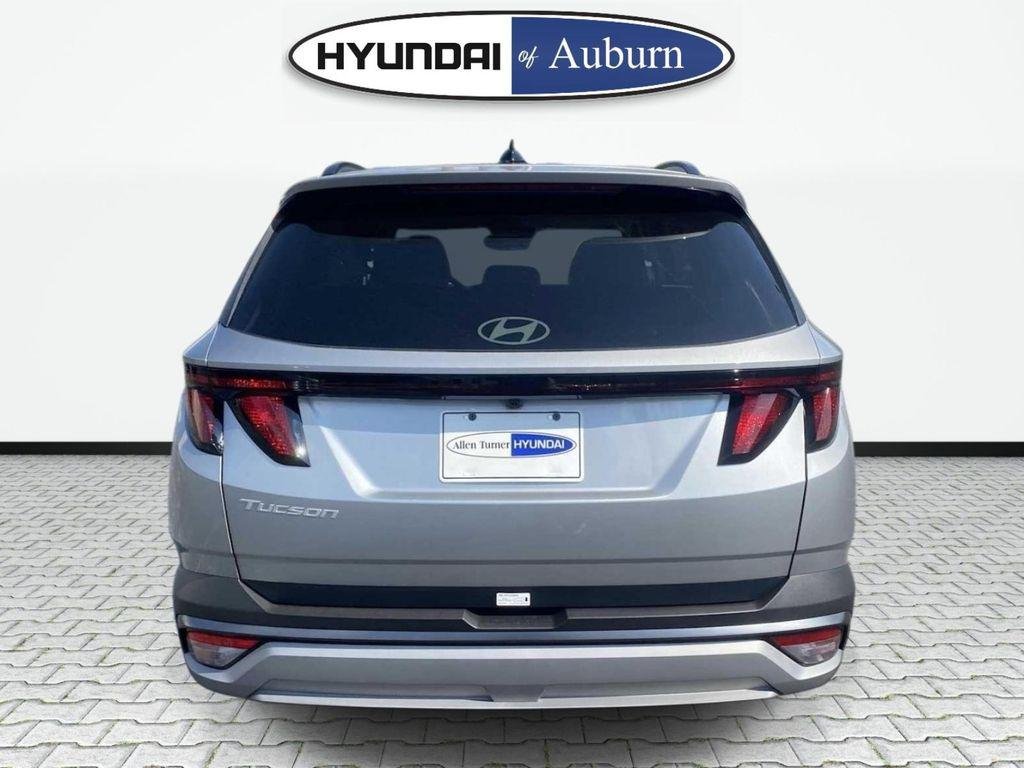 New 2026 Silver Hyundai SEL FWD image 6